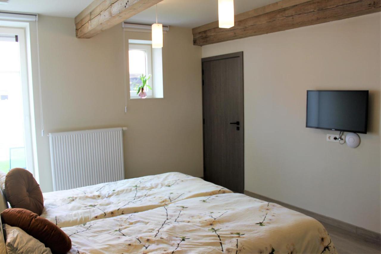 Bibi'S Boerderij Bed and Breakfast Veurne Buitenkant foto