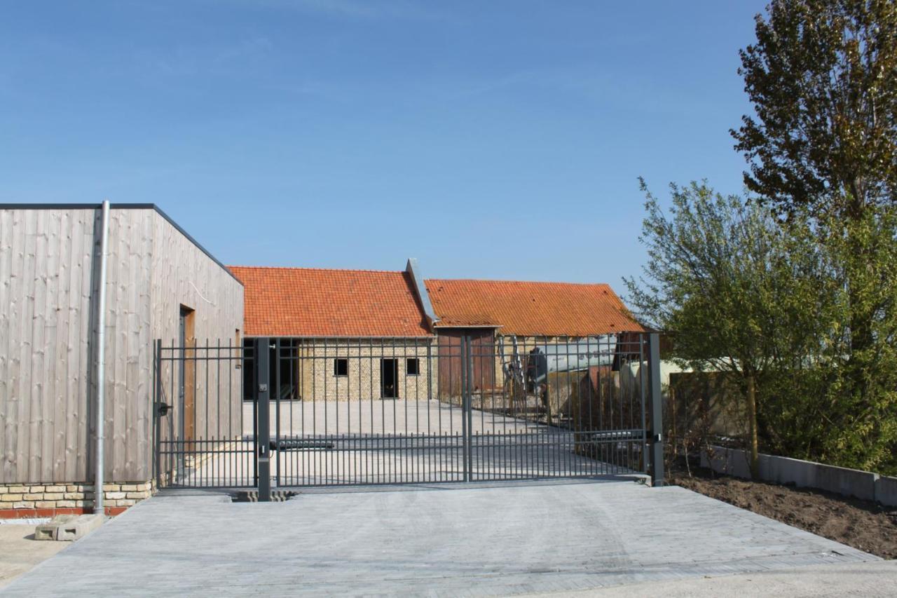 Bibi'S Boerderij Bed and Breakfast Veurne Buitenkant foto